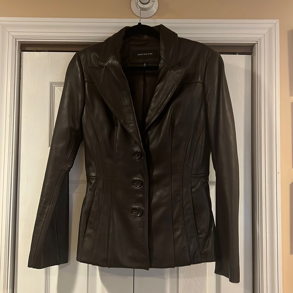 Jones New York Leather Jacket in Medium